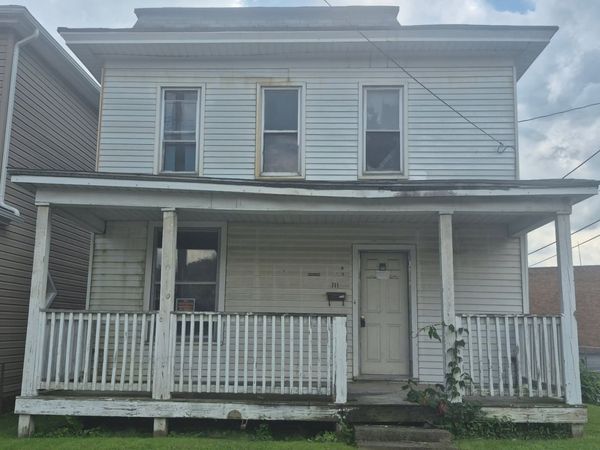 711 Jefferson Street, Martins Ferry, OH 43935