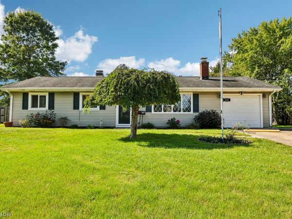 1146 Gaynelle Avenue , Streetsboro, OH 44241