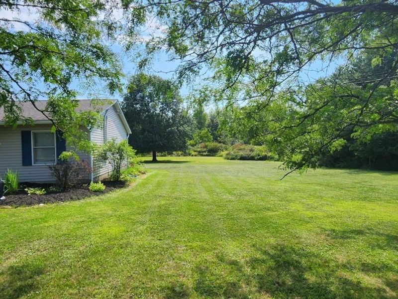 16261 Burrows Road, Thompson, OH 44086 Photo 20