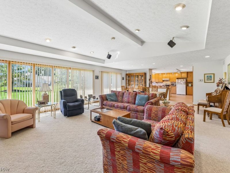 32723 Fallhaven Circle, North Ridgeville, OH 44039 Photo 10