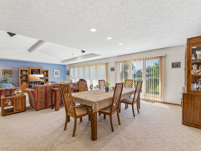 32723 Fallhaven Circle, North Ridgeville, OH 44039 Photo 13