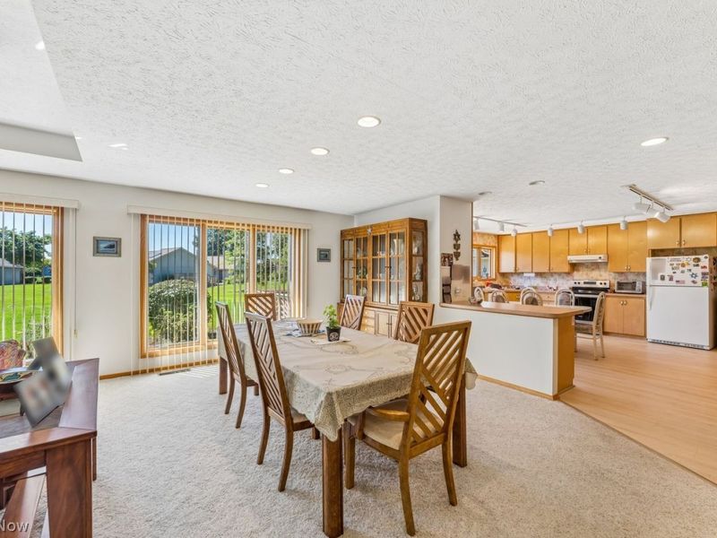 32723 Fallhaven Circle, North Ridgeville, OH 44039 Photo 16