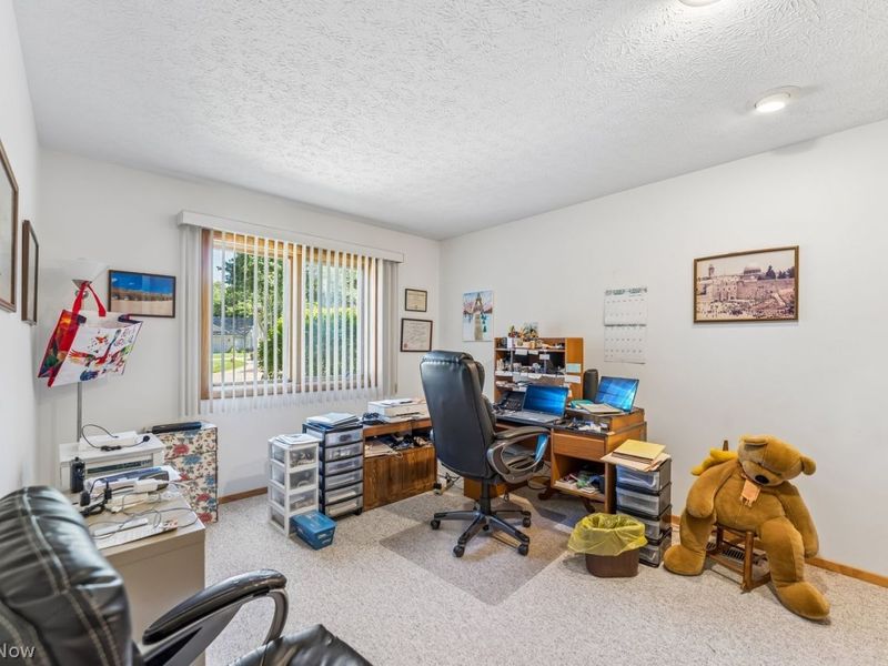 32723 Fallhaven Circle, North Ridgeville, OH 44039 Photo 34