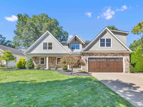 1836 Wynwood Drive , Rocky River, OH 44116