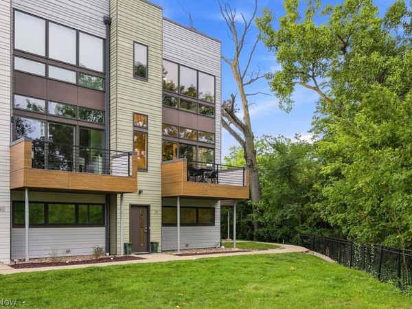 18875 Riversouth Trce , Unit 29, Fairview Park, OH 44126