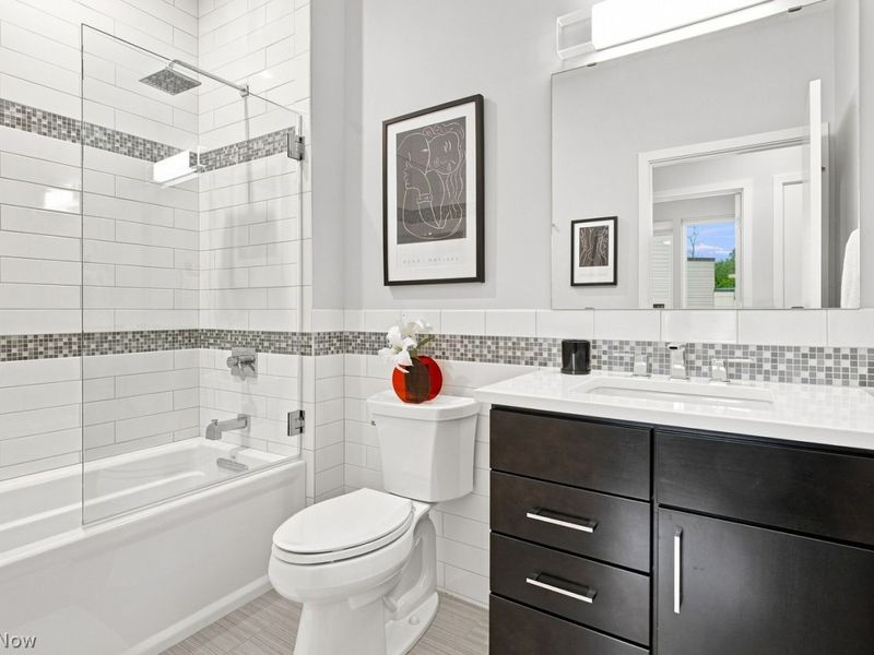 18875 Riversouth Trce, Unit 29, Fairview Park, OH 44126 Photo 34