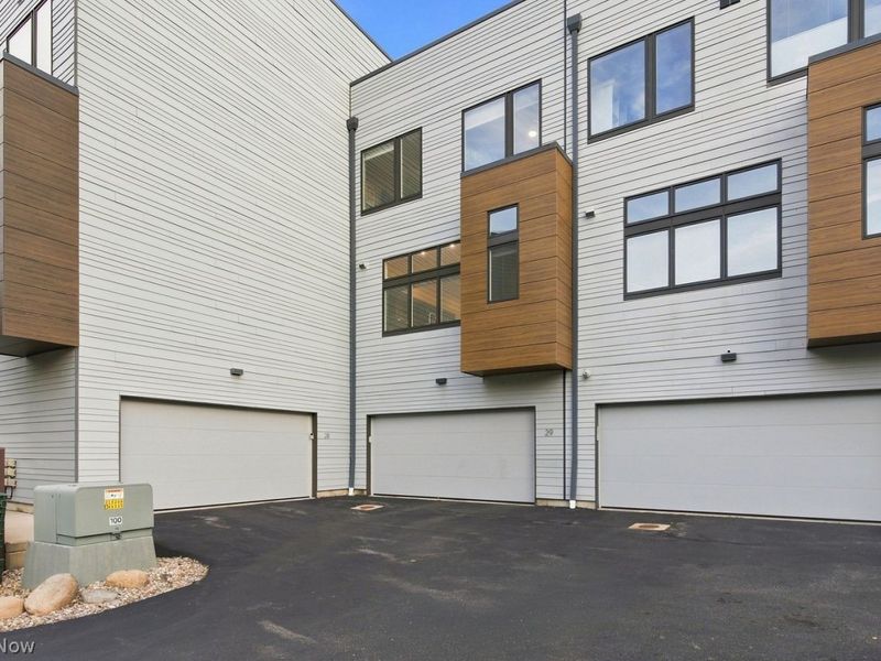 18875 Riversouth Trce, Unit 29, Fairview Park, OH 44126 Photo 45