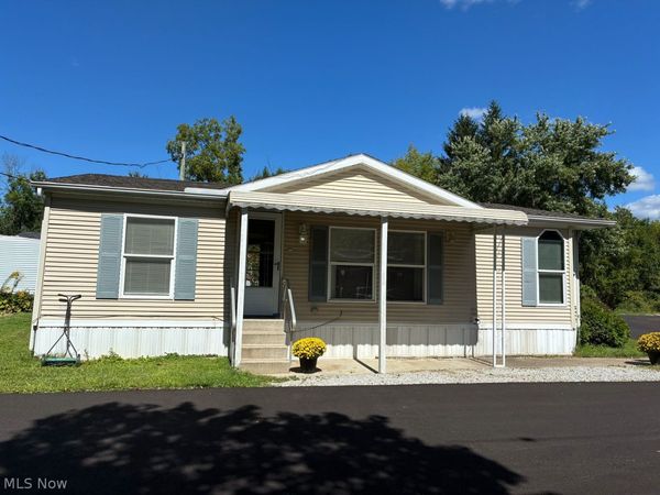 6835 Richmond Road , Unit 122, Solon, OH 44139