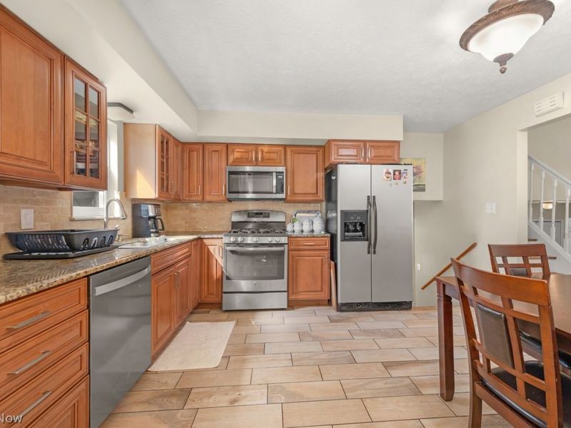 23523 Sharon Drive, North Olmsted, OH 44070 Photo 12