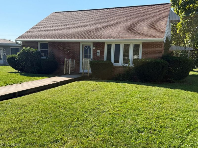 1128 Schell Avenue NW, New Philadelphia, OH 44663 Photo 2