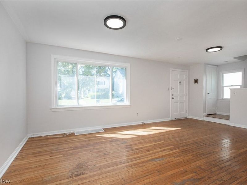 4521 Lilac Road, South Euclid, OH 44121 Photo 5