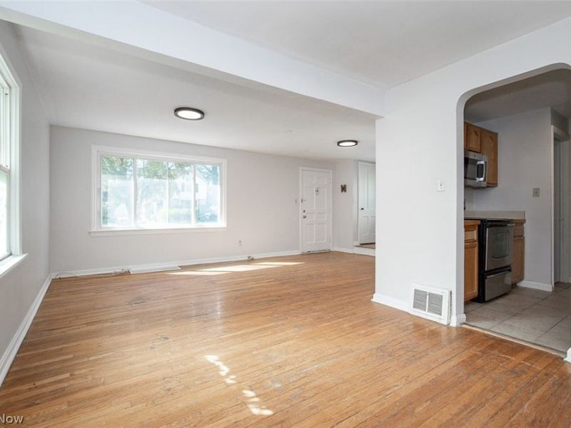 4521 Lilac Road, South Euclid, OH 44121 Photo 8