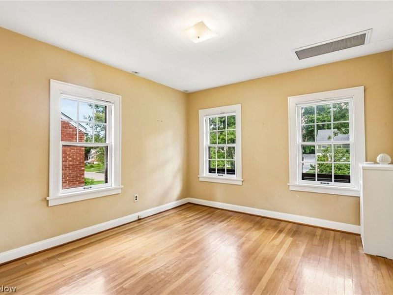 3392 Meadowbrook Boulevard , Cleveland Heights, OH 44118 Photo 25