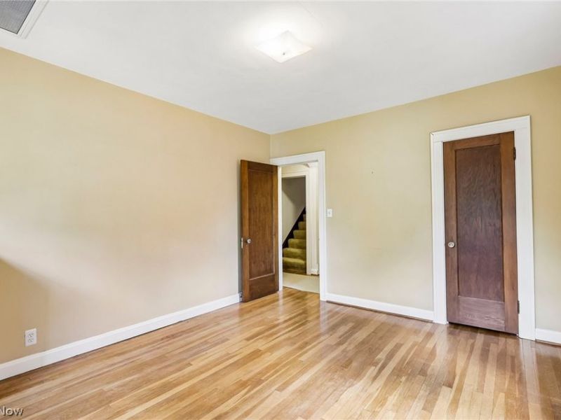 3392 Meadowbrook Boulevard , Cleveland Heights, OH 44118 Photo 26