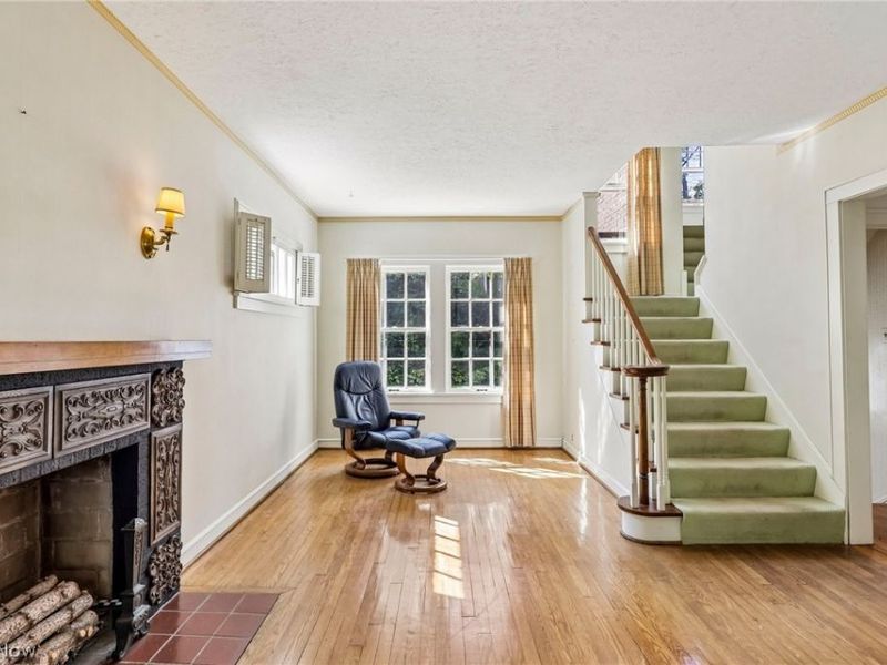 3392 Meadowbrook Boulevard , Cleveland Heights, OH 44118 Photo 4