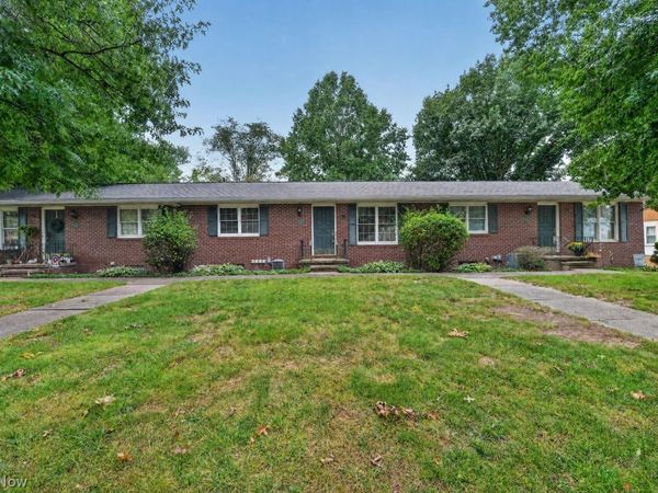 739 Poplar Street , Canal Fulton, OH 44614