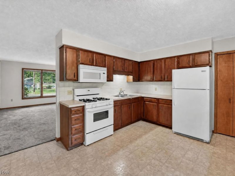739 Poplar Street, Canal Fulton, OH 44614 Photo 6