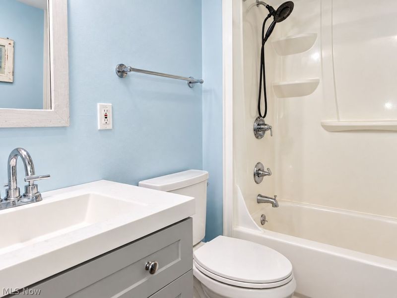 10710 Clifton Boulevard , Unit 1, Cleveland, OH 44102 Photo 13
