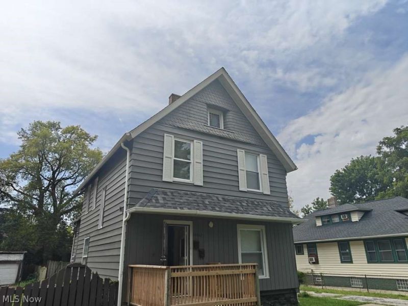 18402 Melville Road, Cleveland, OH 44110 Photo 2