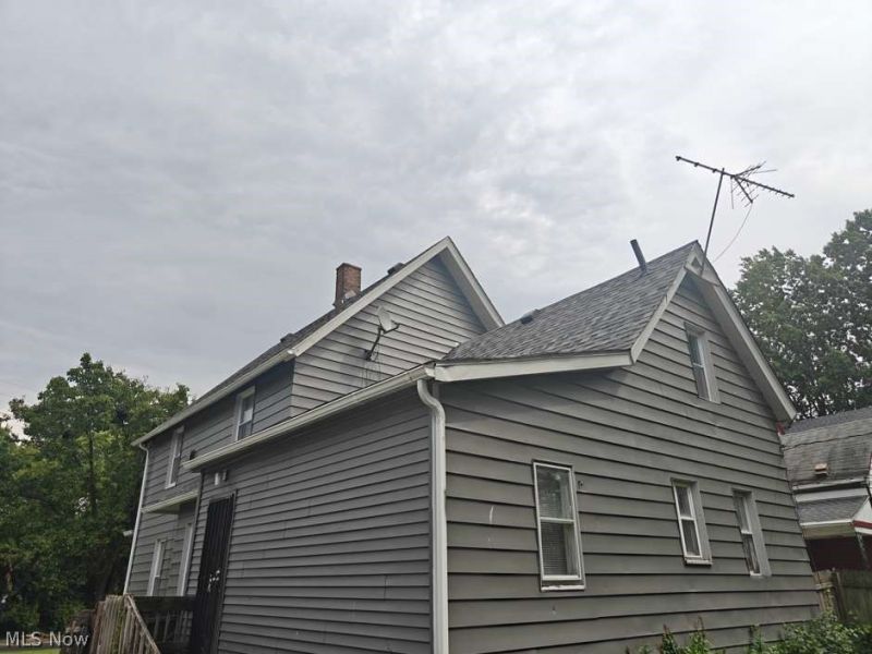 18402 Melville Road, Cleveland, OH 44110 Photo 5