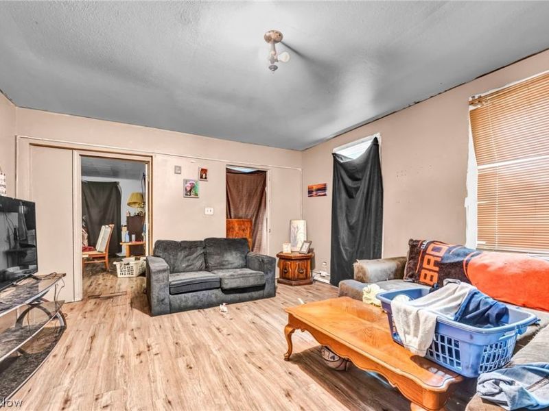 3288 W 52nd Street, Cleveland, OH 44102 Photo 6