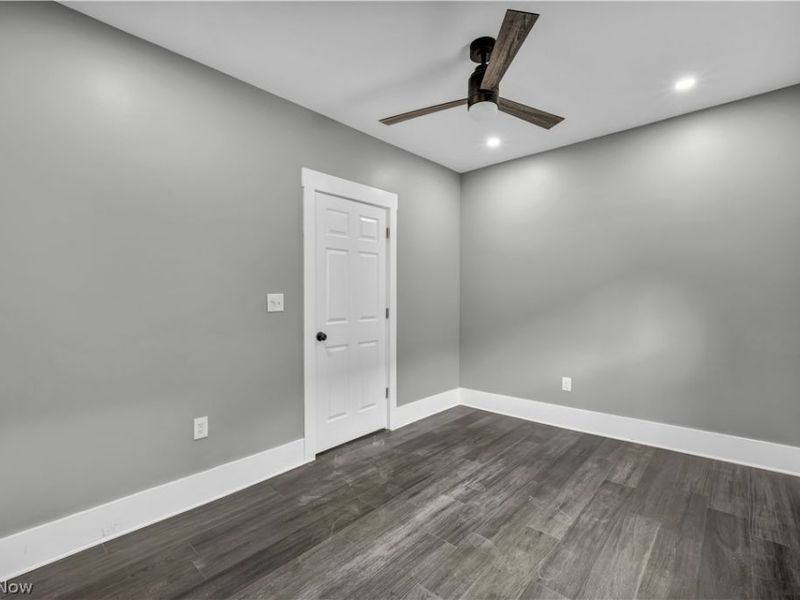 10905 Grandview Avenue, Cleveland, OH 44104 Photo 23