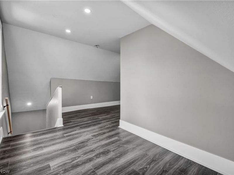 10905 Grandview Avenue, Cleveland, OH 44104 Photo 31