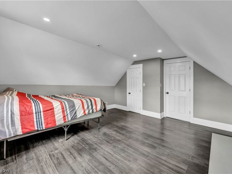 10905 Grandview Avenue, Cleveland, OH 44104 Photo 34
