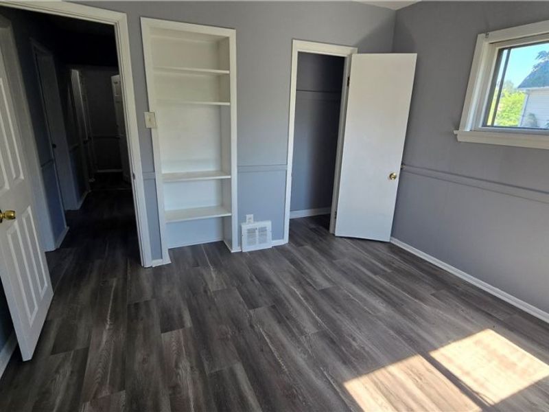 810 E 157th Street, Cleveland, OH 44110 Photo 10