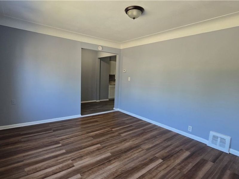 810 E 157th Street, Cleveland, OH 44110 Photo 22