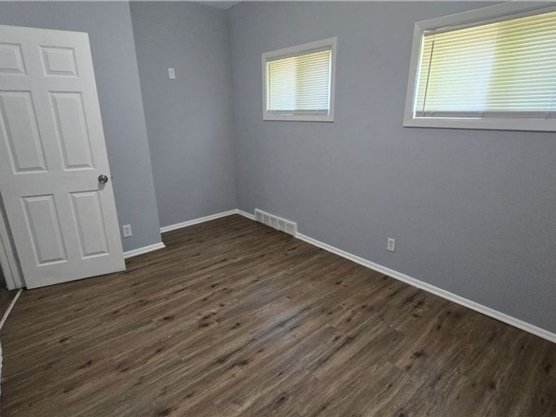 810 E 157th Street, Cleveland, OH 44110 Photo 35