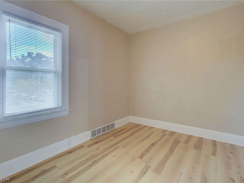 3442 W 58th Street , Cleveland, OH 44102 Photo 26