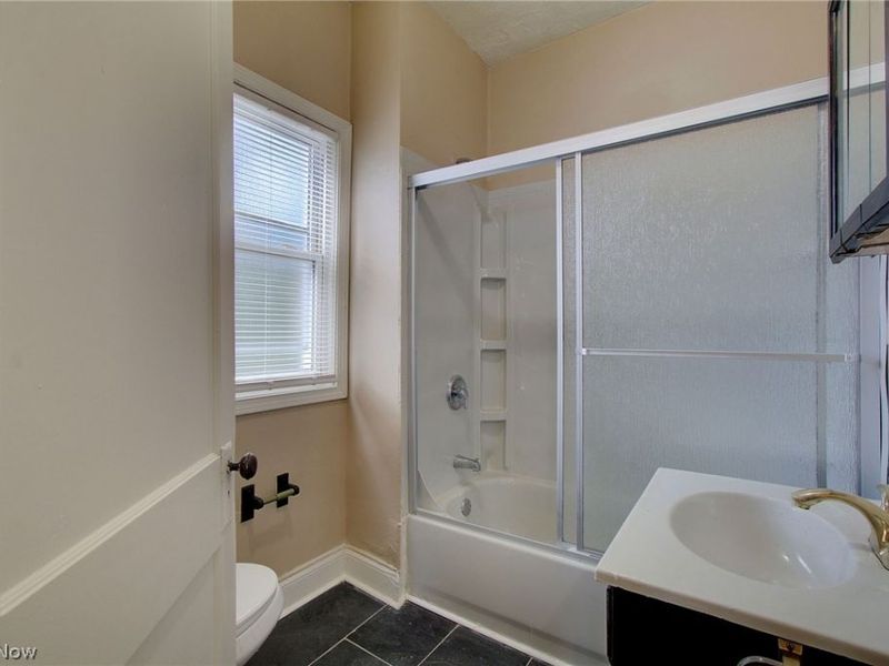 3442 W 58th Street , Cleveland, OH 44102 Photo 30