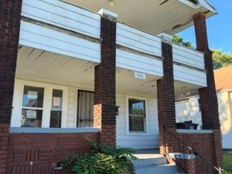 9816 Manor Avenue, Cleveland, OH 44104 Photo 2