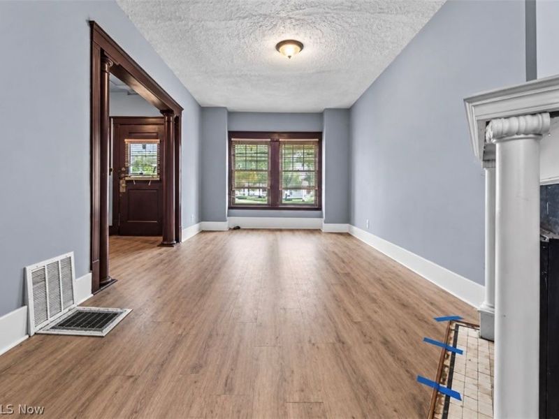 7507 Lawnview Avenue, Cleveland, OH 44103 Photo 5