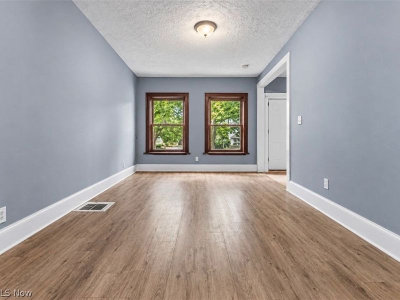 7507 Lawnview Avenue, Cleveland, OH 44103 Photo 6