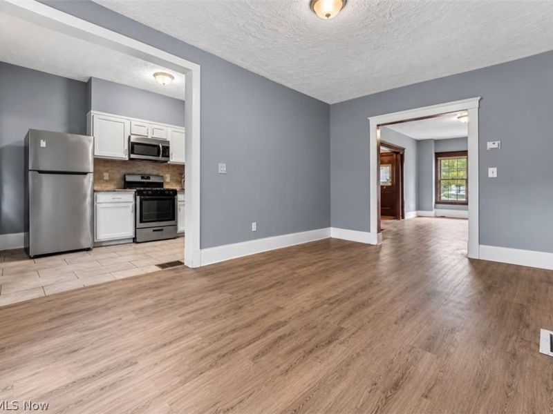 7507 Lawnview Avenue, Cleveland, OH 44103 Photo 7