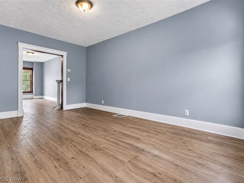 7507 Lawnview Avenue, Cleveland, OH 44103 Photo 8