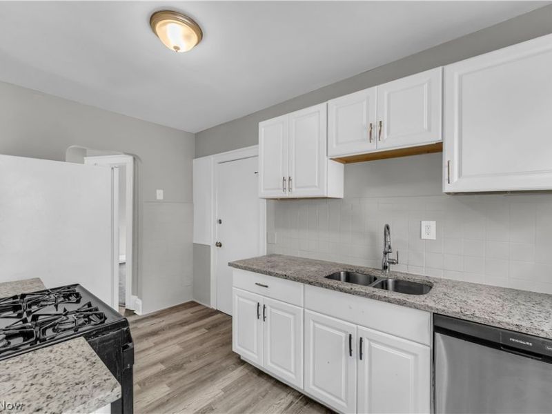3154 Kensington Road , Cleveland Heights, OH 44118 Photo 11