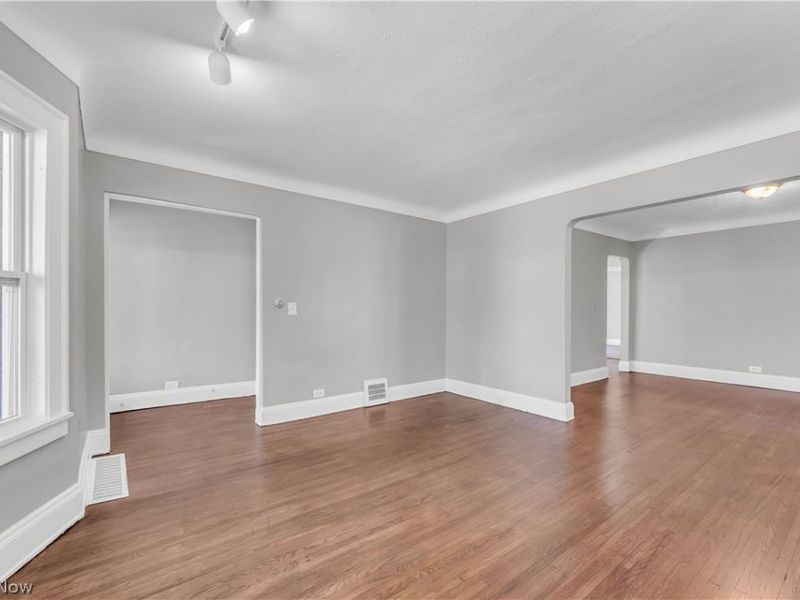 3154 Kensington Road , Cleveland Heights, OH 44118 Photo 5