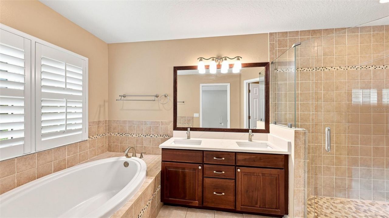 6302 Rosefinch Court, Unit 102, Bradenton, FL 34202 Photo