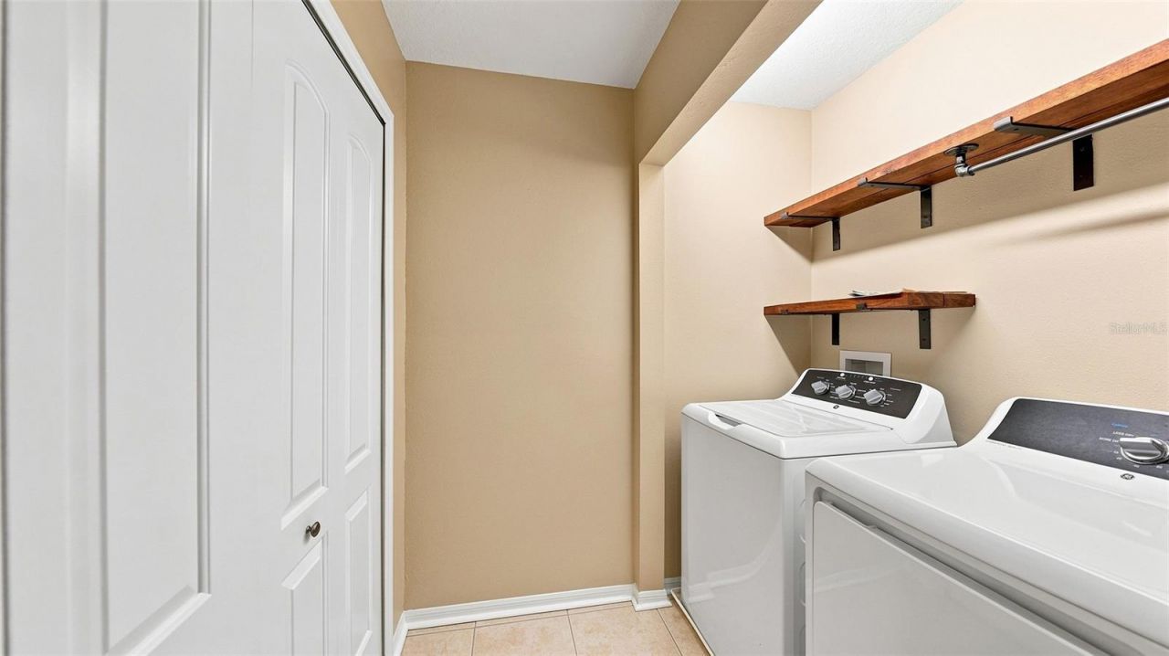 6302 Rosefinch Court, Unit 102, Bradenton, FL 34202 Photo