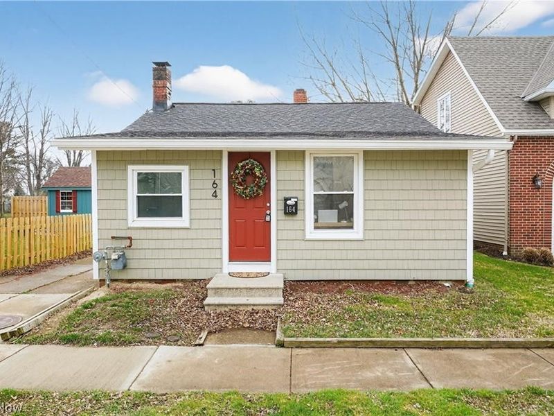 164 E 317th Street, Willowick, OH 44095 Photo 1