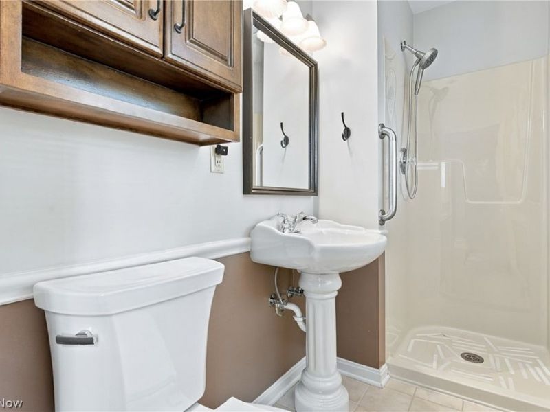 6832 Green Ridge Avenue, Solon, OH 44139 Photo 22