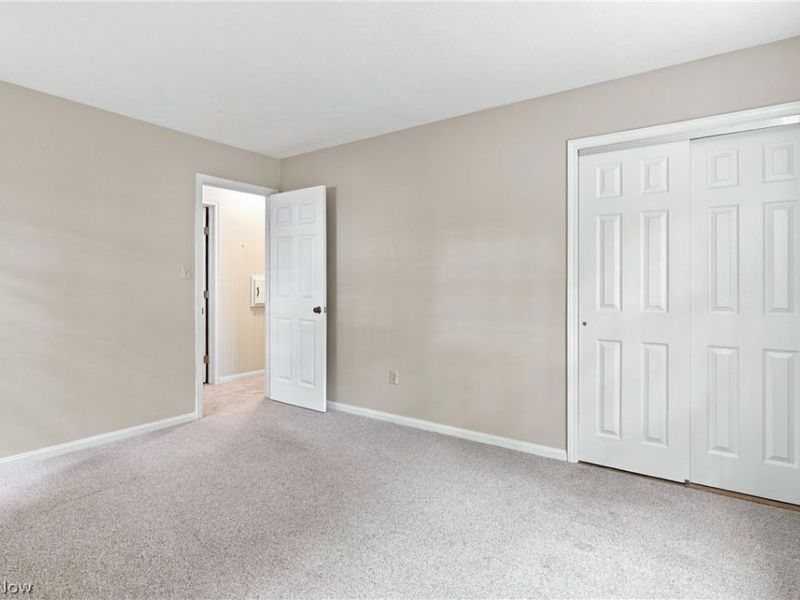 6832 Green Ridge Avenue, Solon, OH 44139 Photo 24