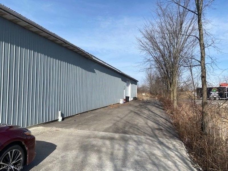 33660 E Royalton Road, Columbia Station, OH 44028 Photo 3