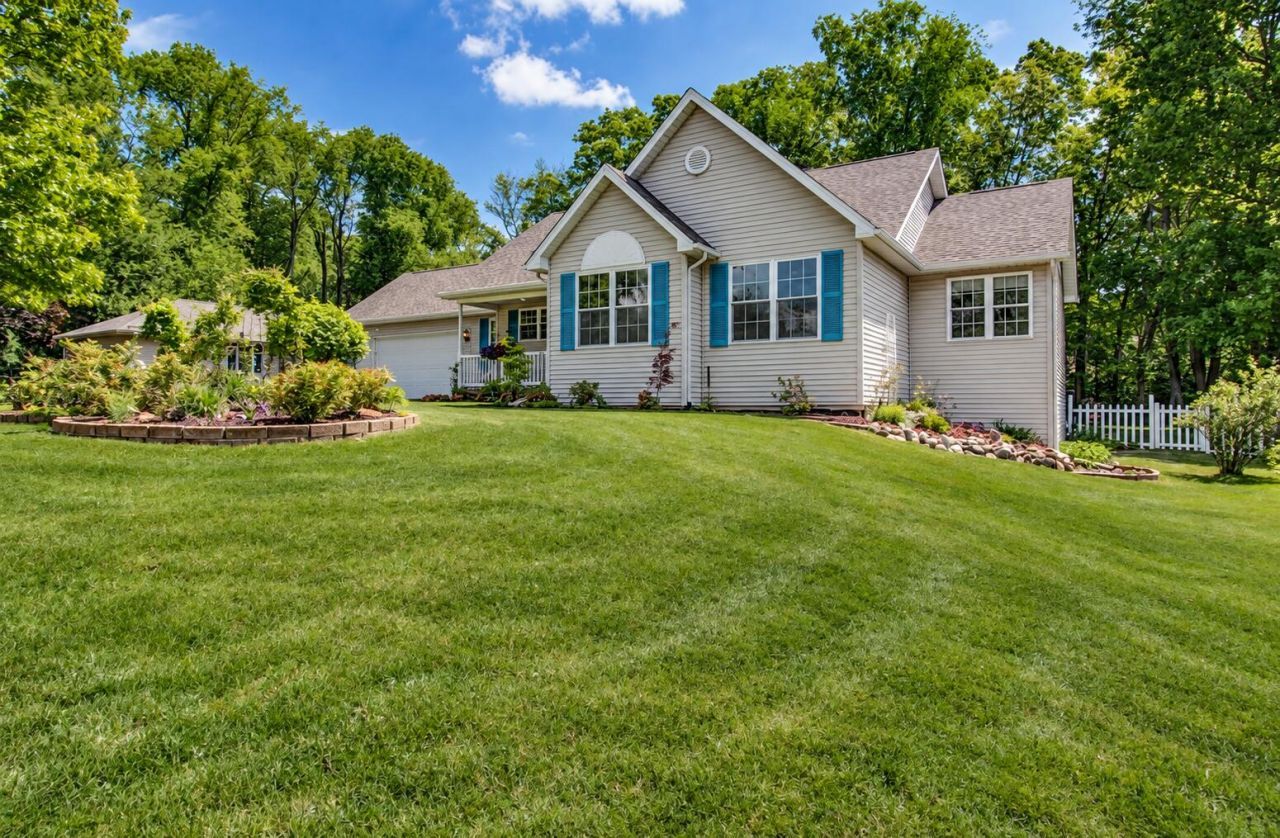226 Embury Drive, Battle Creek, MI 49014 Main Photo