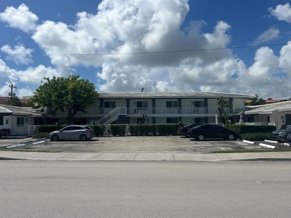 330 W CAMINO REAL, Unit 11, Boca Raton, FL 33432