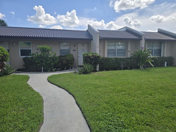 135 LAKE MERYL Drive, West Palm Beach, FL 33411