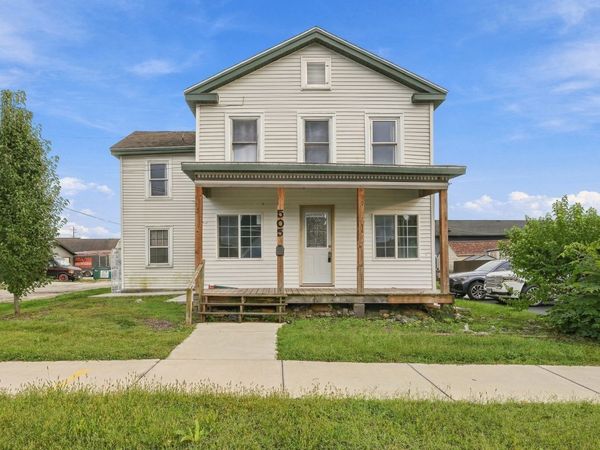 505 E 4th Street , Sterling, IL 61081